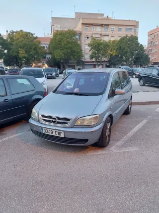 Opel Zafira 2005