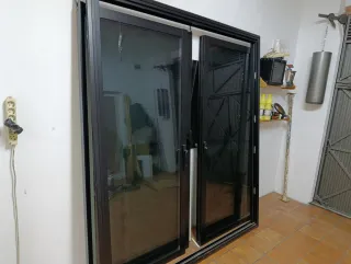 Balconera corredera Extrugal Serie 80.