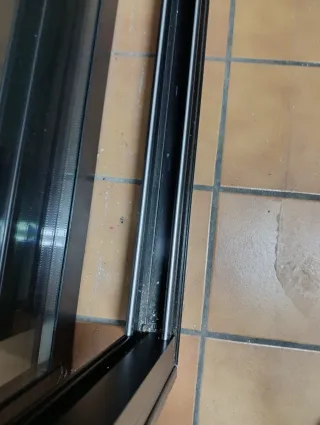 Balconera corredera Extrugal Serie 80.