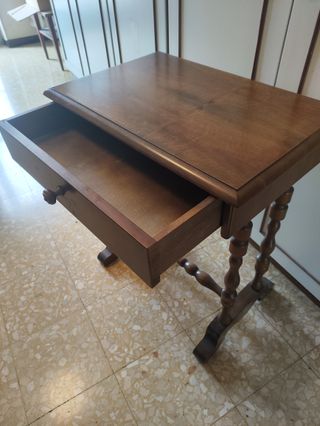 Tavolino da lavoro in legno