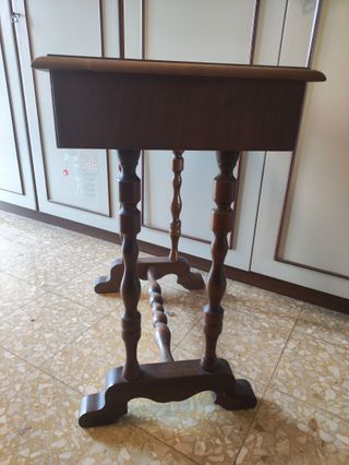 Tavolino da lavoro in legno