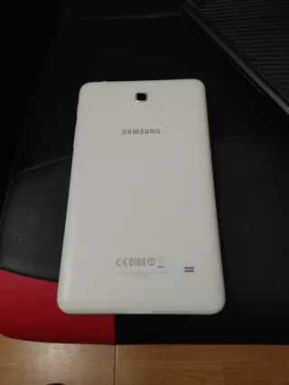 Tablet Samsung Galaxy 4 SM-T230 Blanca