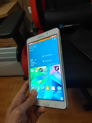 Tablet Samsung Galaxy 4 SM-T230 Blanca