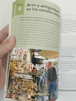 Guía de viaje '24 paseos por Ámsterdam' nueva