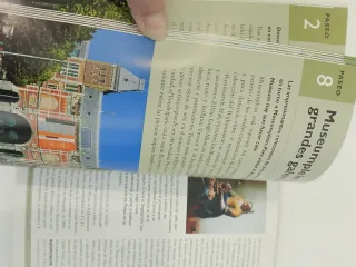 Guía de viaje '24 paseos por Ámsterdam' nueva