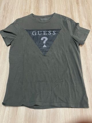 Camiseta Guess Verde Militar