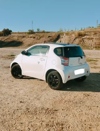 Toyota iQ 2010