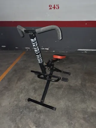 Aparato de ejercicios multifuncional Total Crunch