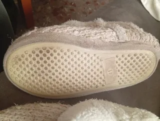 Zapatillas calentitas con las SI,puedes bajar la b