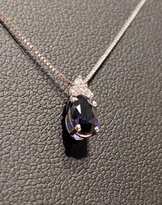 Collar y Colgante Zafiro y Diamantes