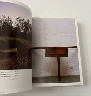 Libro Minimalism Disign Source