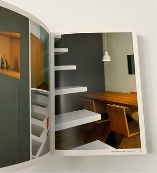 Libro Minimalism Disign Source