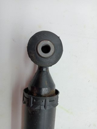 AMORTIGUADOR TRASERO DERECHO PEUGEOT 208 (4)