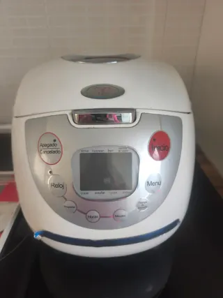 Robot de cocina blanco