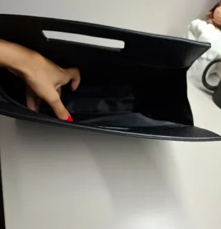 Bolso de mano Carolina Herrera Negro