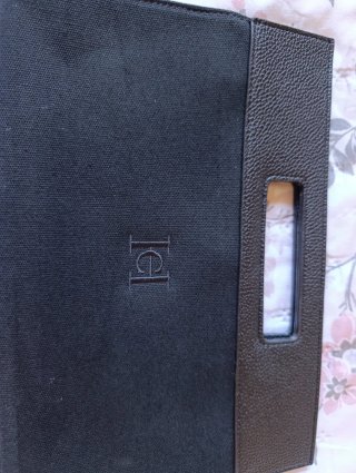 Bolso de mano Carolina Herrera Negro