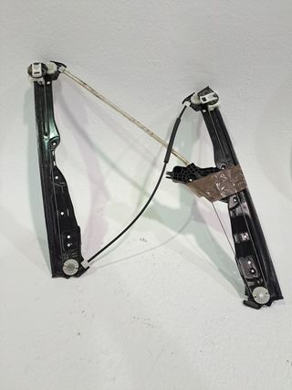 ELEVALUNAS DELANTERO DERECHO PEUGEOT 308 (8)