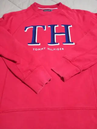 Felpa Tommy Hilfiger rossa con logo TH