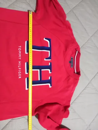 Felpa Tommy Hilfiger rossa con logo TH