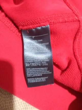 Felpa Tommy Hilfiger rossa con logo TH