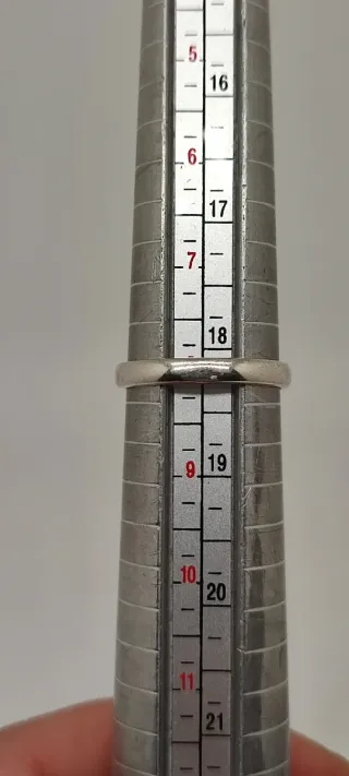 Anillo ajustable de Plata y Olivino.