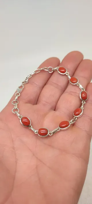 Pulsera Plata y Coral.
