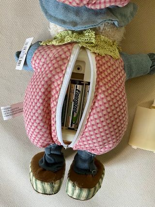 Coniglietto Peluche Musicale Batteria