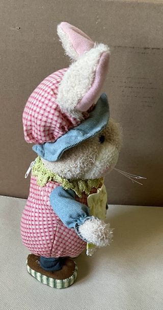 Coniglietto Peluche Musicale Batteria