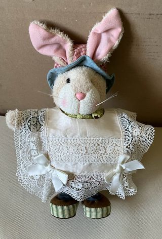 Coniglietto Peluche Musicale Batteria