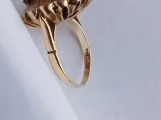 Anello oro 750 antico con pietre rosse