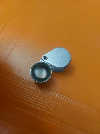 Lupa antigua plegable