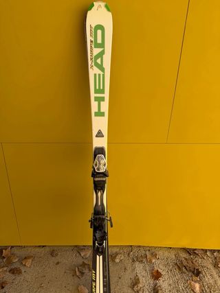 Esquis HEAD con fijaciones