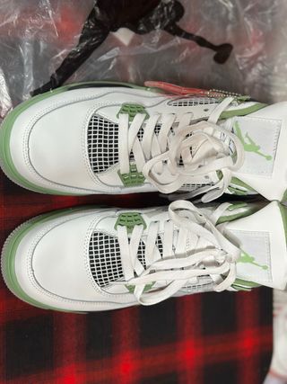 Zapatillas Jordan 4 Verdes y Blancas
