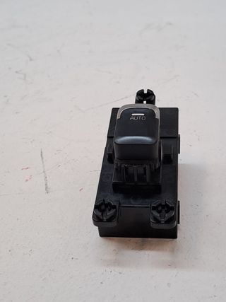 MANDO ELEVALUNAS DELANTERO DERECHO KIA CEED (2)