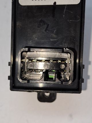 MANDO ELEVALUNAS TRASERO IZQUIERDO KIA CEED (2)