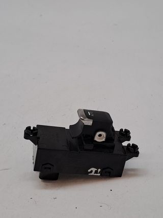 MANDO ELEVALUNAS TRASERO IZQUIERDO KIA CEED (2)