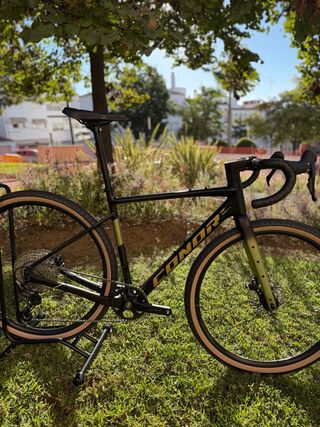 Bicicleta Gravel Conor Selva Negra/Verde