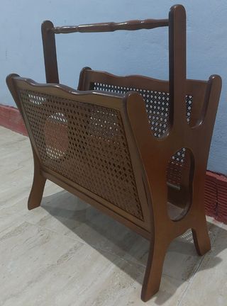 Revistero antiguo Vintage de madera año 1970