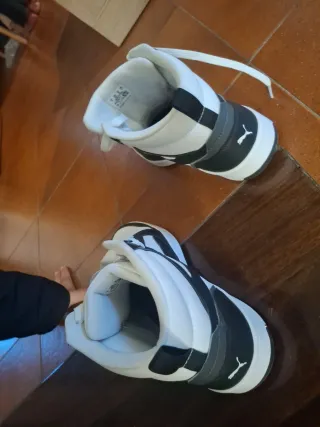 Scarpe Puma alte nere e bianche