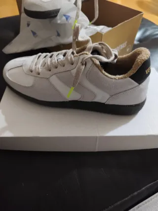 Zapatillas Verbenas Beige y Blancas