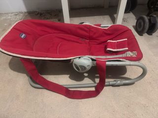 Mecedora bebé Chicco roja