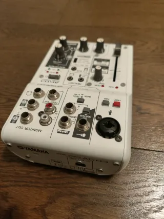 Interfaz de Audio Yamaha AG03