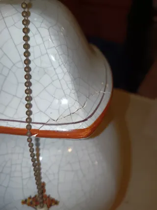 Lámpara de mesa vintage agrietada