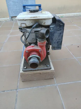 Motobomba Honda WB20T