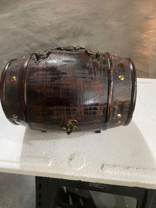 Bauletto a forma di botte in legno