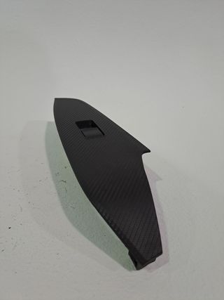 MANDO ELEVALUNAS TRASERO IZQUIERDO MAZDA 3 LIM. ()