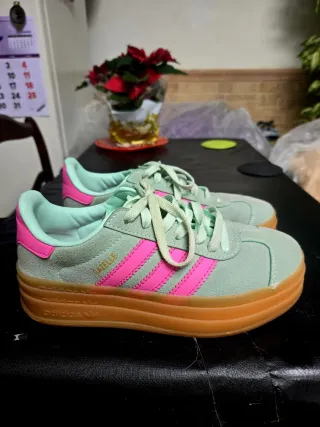 Zapatillas Adidas Gazelle Verde y Rosa