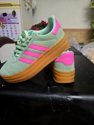 Zapatillas Adidas Gazelle Verde y Rosa