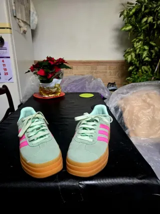 Zapatillas Adidas Gazelle Verde y Rosa