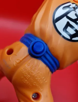 Figura Goku Super Saiyan DBZ